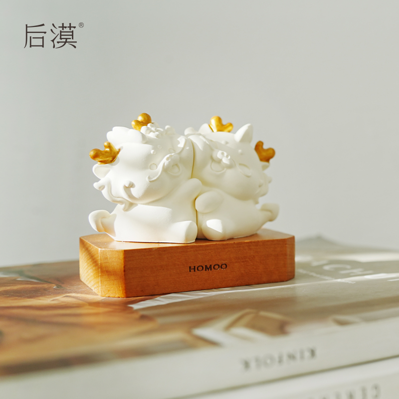 Homoo节日礼盒生日礼物龙年汽车饰品摆件扩香石无火香薰高级淡香