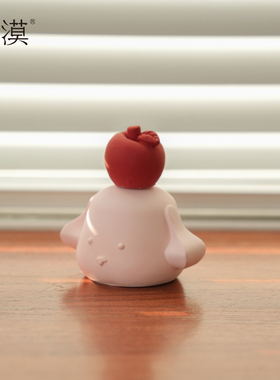 Homoo后漠原创设计红苹果福气小狗车载香氛摆件扩香石圣诞节礼物