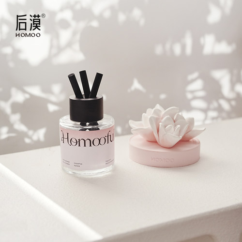 春天扩香石后漠花浪漫主义