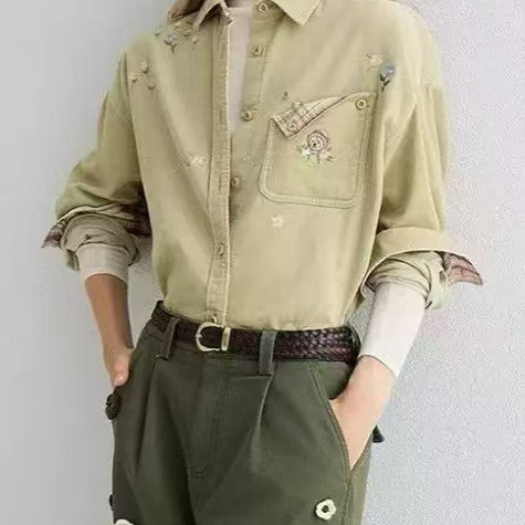 赵露思同款2025秋冬新款女装学院风格纹翻领长袖衬衣TTYA254VC2K