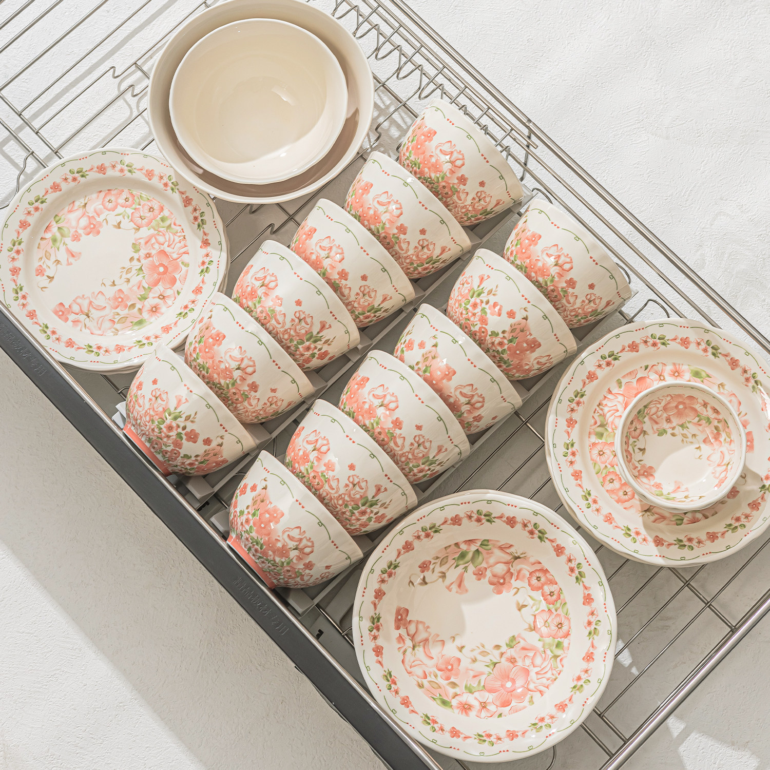 碗盘套装家用新款高颜值釉下彩陶瓷碗碟碗筷餐具套装乔迁新居礼物,餐饮具,碗,淘宝优惠券,粉丝福利购,淘宝优惠卷