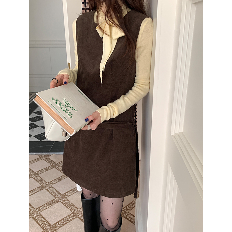 咖色灯芯绒背心连衣裙女