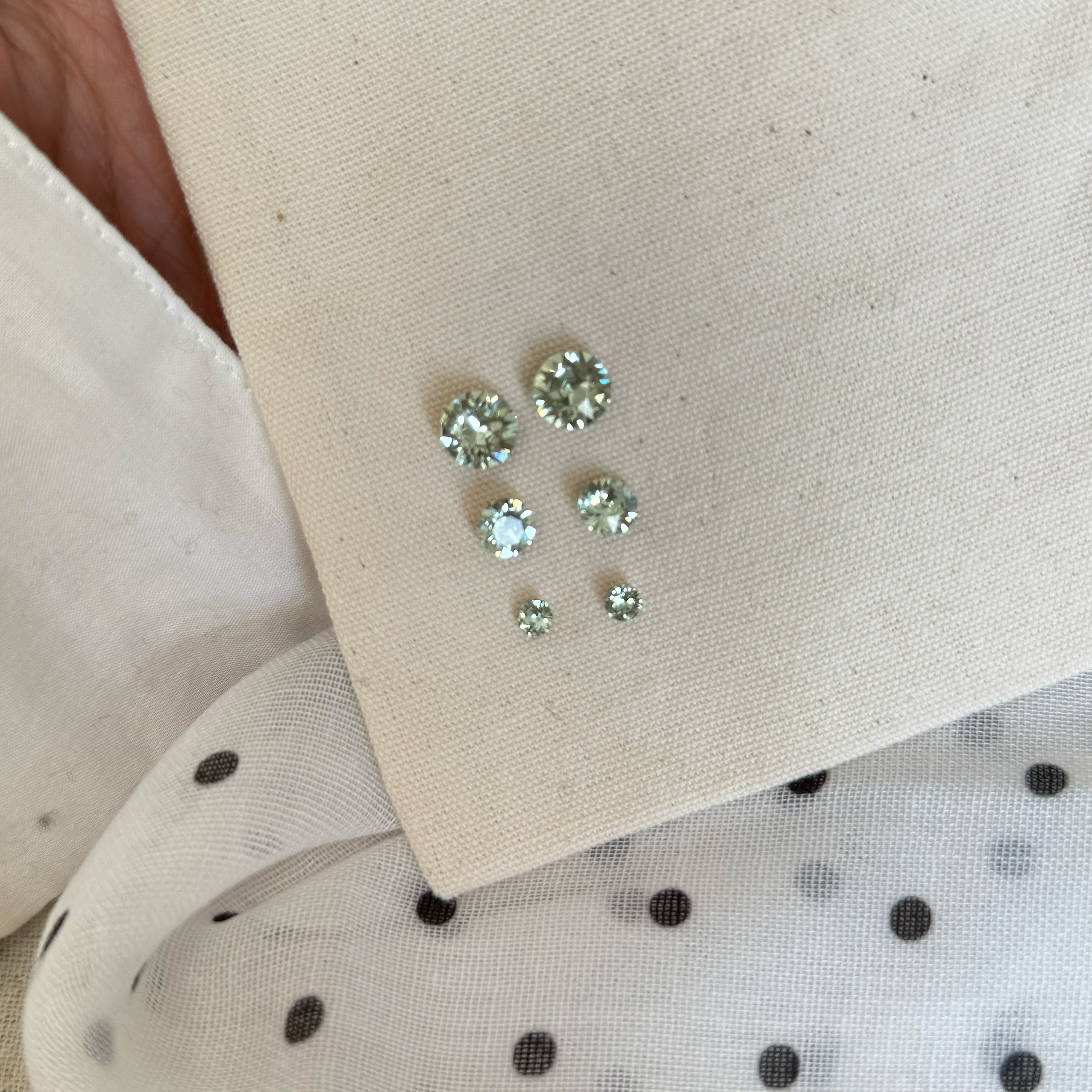 爆闪橄榄绿多切面施华洛水晶钻耳钉s925纯银个性小众气质耳骨钉女