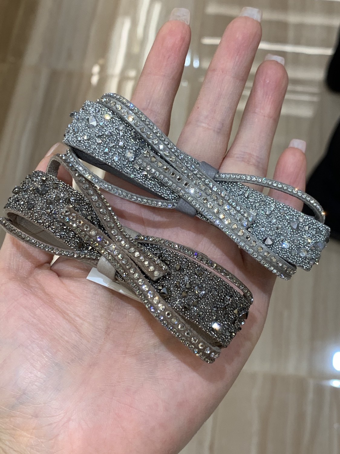 alexandrezouari亚历山大施华利发饰真皮水钻发夹马尾夹8cm高大上