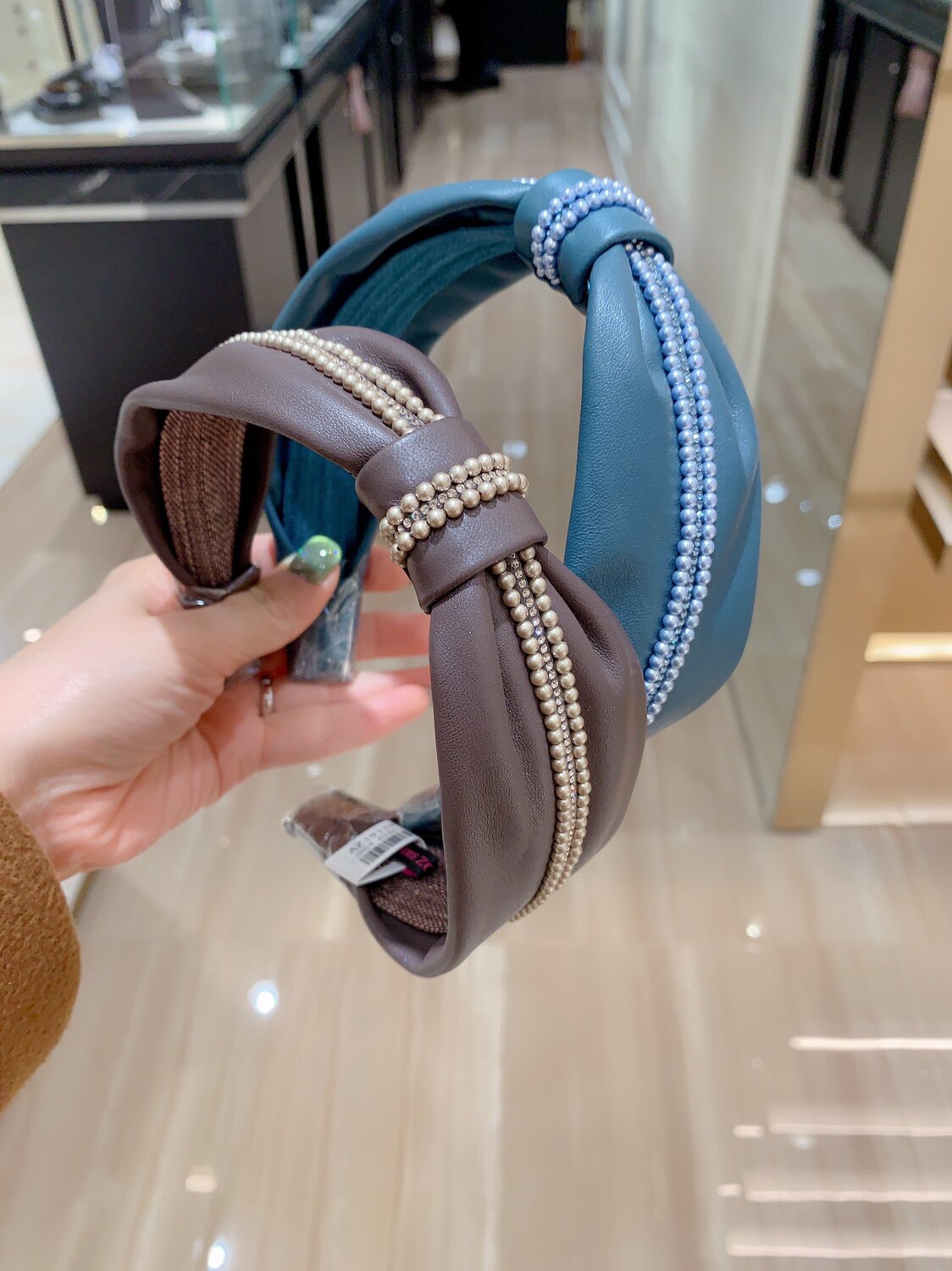 alexandrezouari亚历山大施华利湖水绿咖啡色小羊皮珍珠头箍发箍