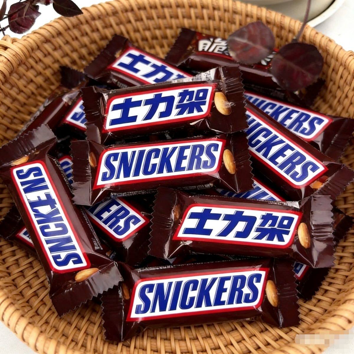 【满3件包邮】士力架花生夹心巧克力35g散装零食能量棒喜糖果充饥