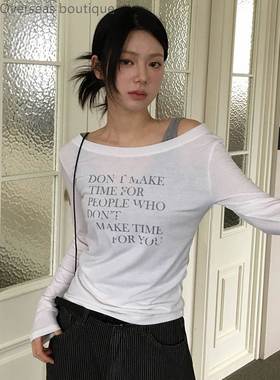 Slanted shoulder long sleeved shirt印花轻薄辣妹斜肩长袖上衣