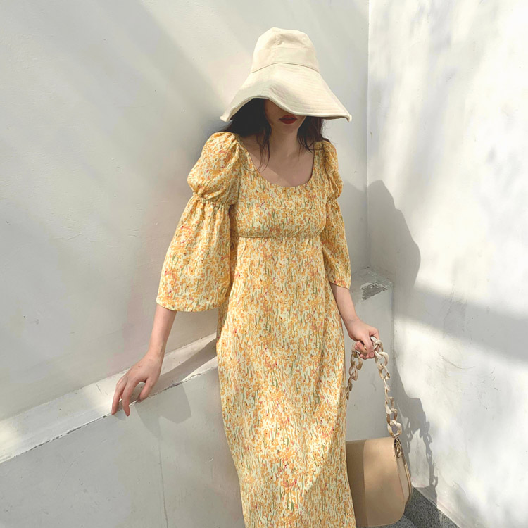 油画碎花灯笼袖高腰飘逸连衣裙