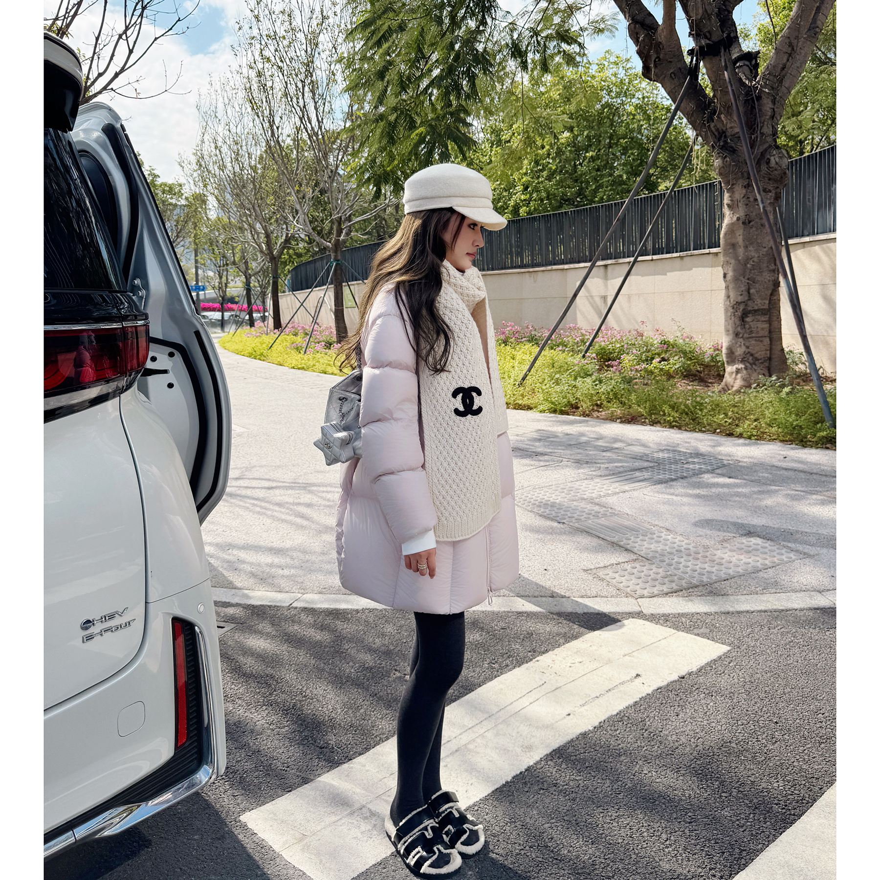 RUBBIT‘轻奢泡芙’云朵零压力轻暖白鹅绒羽绒服裸粉中长保暖外套