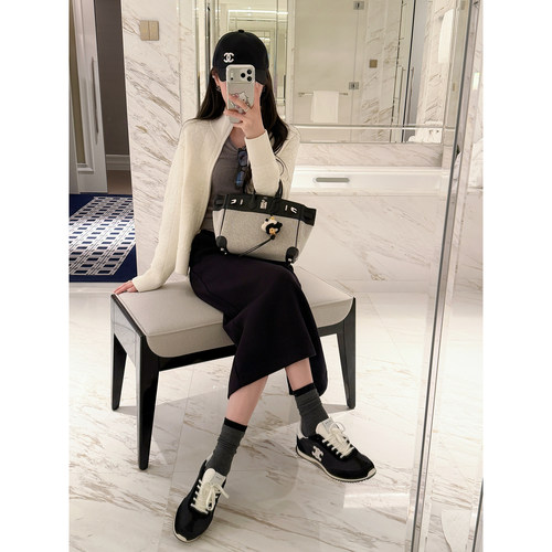RUBBIT兔兔私服分享 细柔美丽诺羊毛 经典格纹加厚针织外套