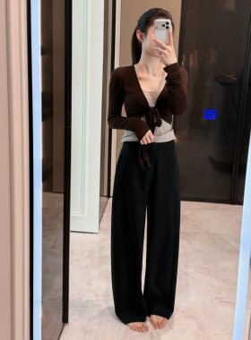 RUBBIT CHIC气质温柔撞色针织两件套女 大U领背心+系带长袖短外套