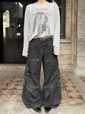 拉链立体感裁剪重磅弯刀牛仔裤男