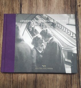 装饰真书艺术人物伦敦地铁摄影集London Underground 1970-1980