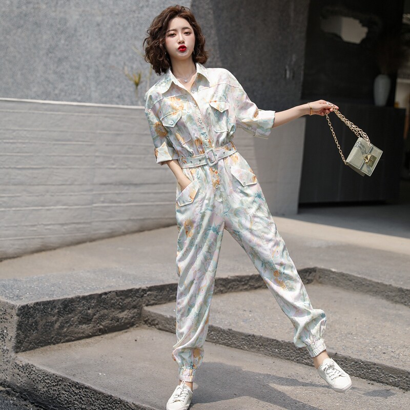 여성용 캐주얼 스포츠 슈트 원피스 팬츠 슈트 패셔너블하고 트렌디한 브랜드 루즈하고 슬림한 여름 여성을 위한 인기 한국 버전