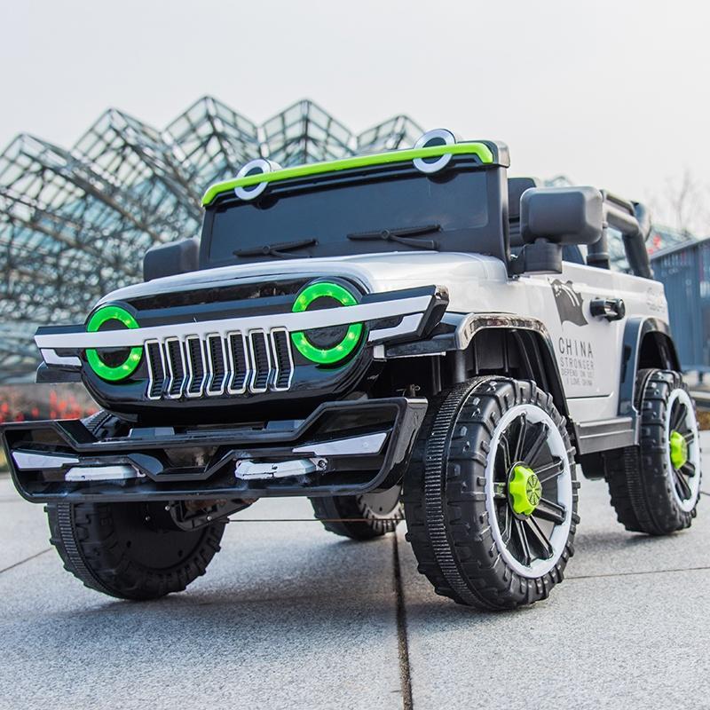 高档儿童电动汽车小孩四轮车四驱越野坦宝克3具00宝遥控玩可坐人