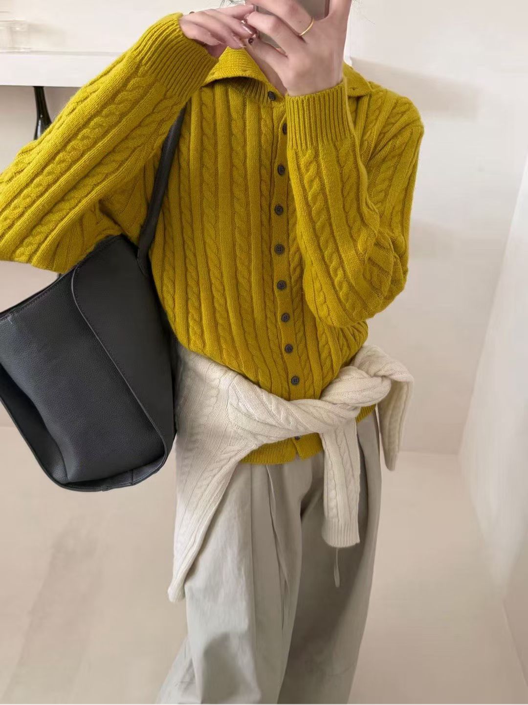 浣熊绒2025新款秋冬女款高领针织衫打底毛衣女款长袖开衫外套厚款