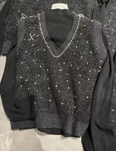 重工亮片针织马甲2026春秋新款时尚V领针织马夹背心两件套打底衫