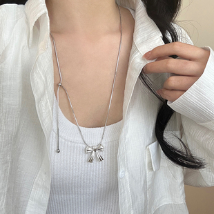 2025新款 蝴蝶结吊坠项链女小众设计抽拉可调节毛衣链百搭配饰品
