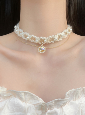 2024年春款温柔闪钻珍珠choker白色锁骨链颈链小众设计毛绒项链女