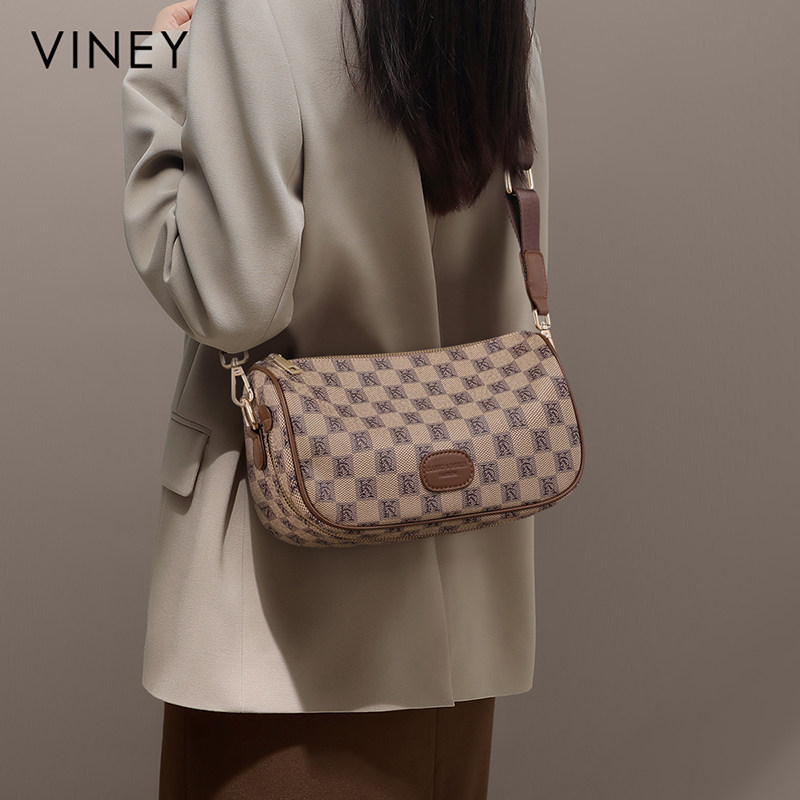 Viney包包女式2024新款夏天女包真皮枕头包饺子包高级感斜挎小包