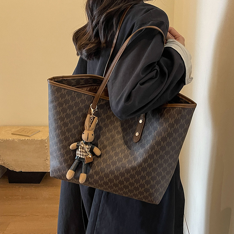 大容量包包女士2026新款手提托特包上班通勤单肩包外出妈咪母婴包