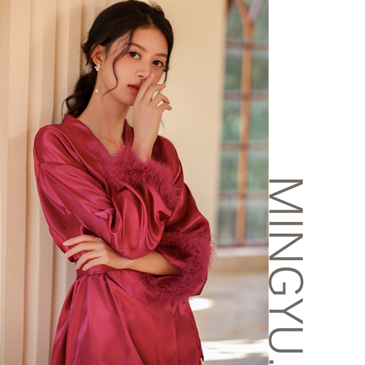 伴娘晨袍羽毛新婚晨袍新娘高级感