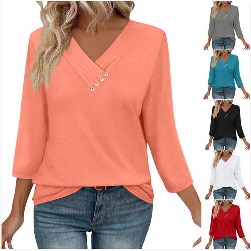 Oversized women's V-neck three quarter sleeved short