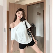 白色斜肩露肩t恤女短袖夏2025新款宽松显瘦一字肩高级感辣妹上衣