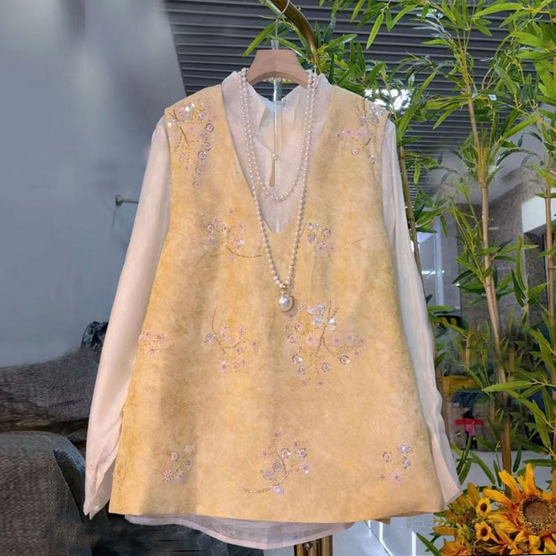 新中式大码女装2026款轻奢国风亮片钉珠马甲小衫显瘦两件套新年穿,女装/女士精品,大码套装,淘宝优惠券,粉丝福利购,淘宝优惠卷