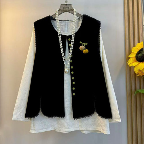 胖mm国风丝绒纽扣马甲小衫两件套