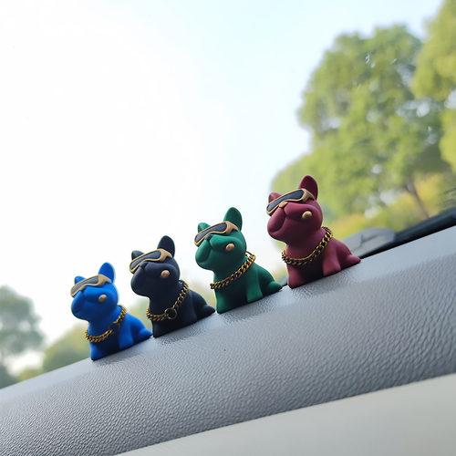 斗牛犬法斗潮牌公仔汽车摆件