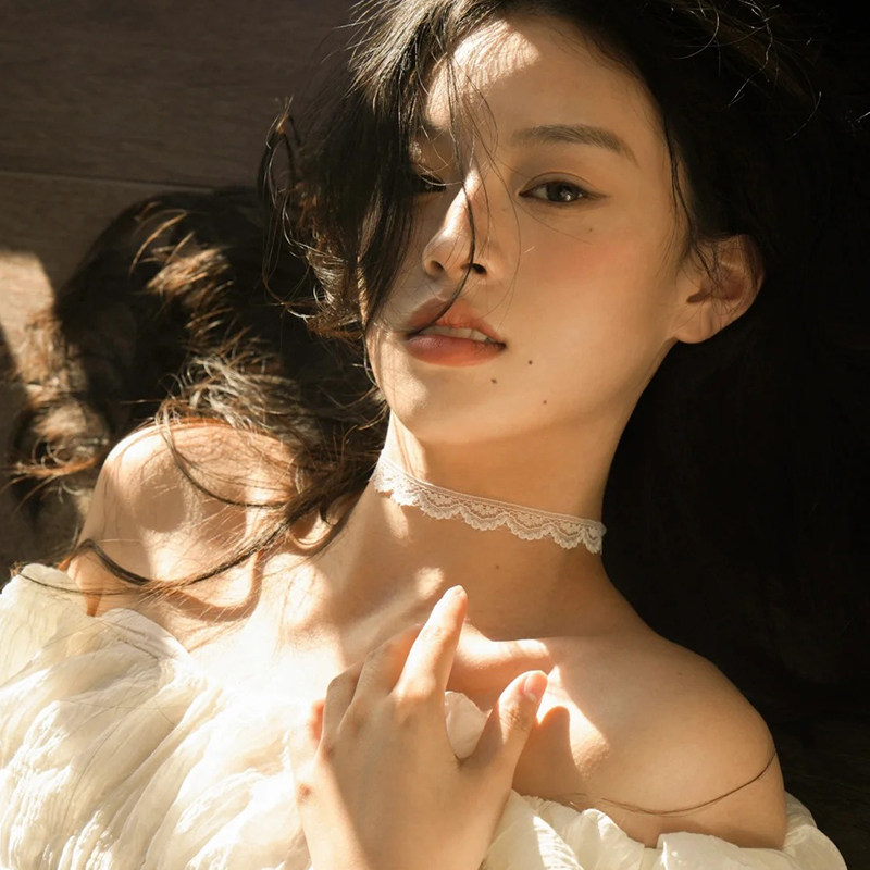 纯欲甜心白色蕾丝项链女款2025新款黑色choker颈带项圈颈链小众