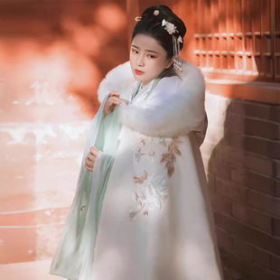 加绒加厚披风斗篷披肩女秋冬新品纳兰词汉服毛领长款古装学生汉