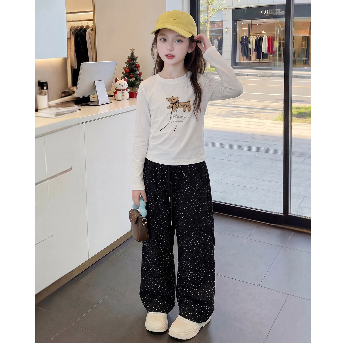 女童春装上衣2026新款洋气儿童时髦韩版网红打底衫女孩春秋衣服潮