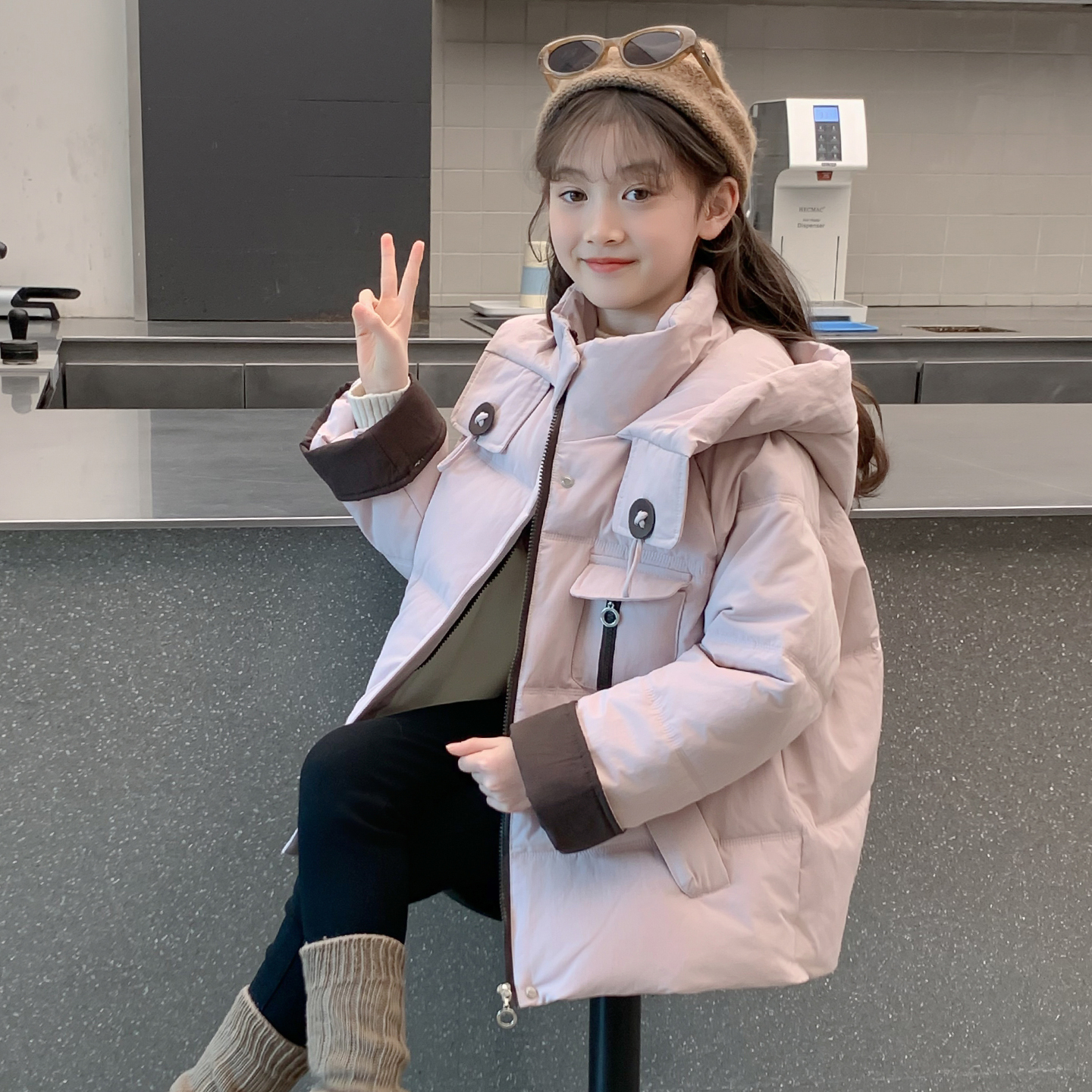 女童羽绒服冬装2025新款儿童网红洋气90白鸭绒加厚外套女孩爆款潮