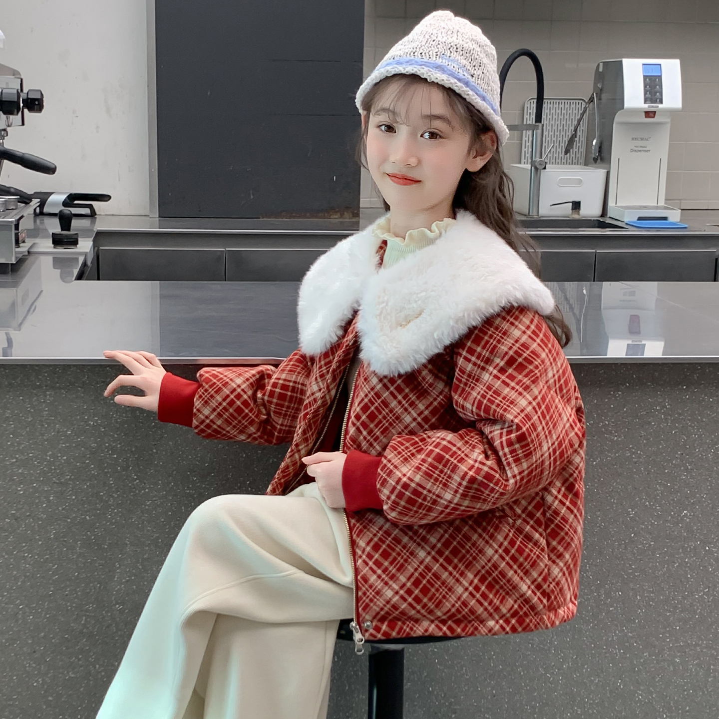 女童羽绒服2025新款冬季儿童网红洋气爆款加厚小女孩冬装时髦外套