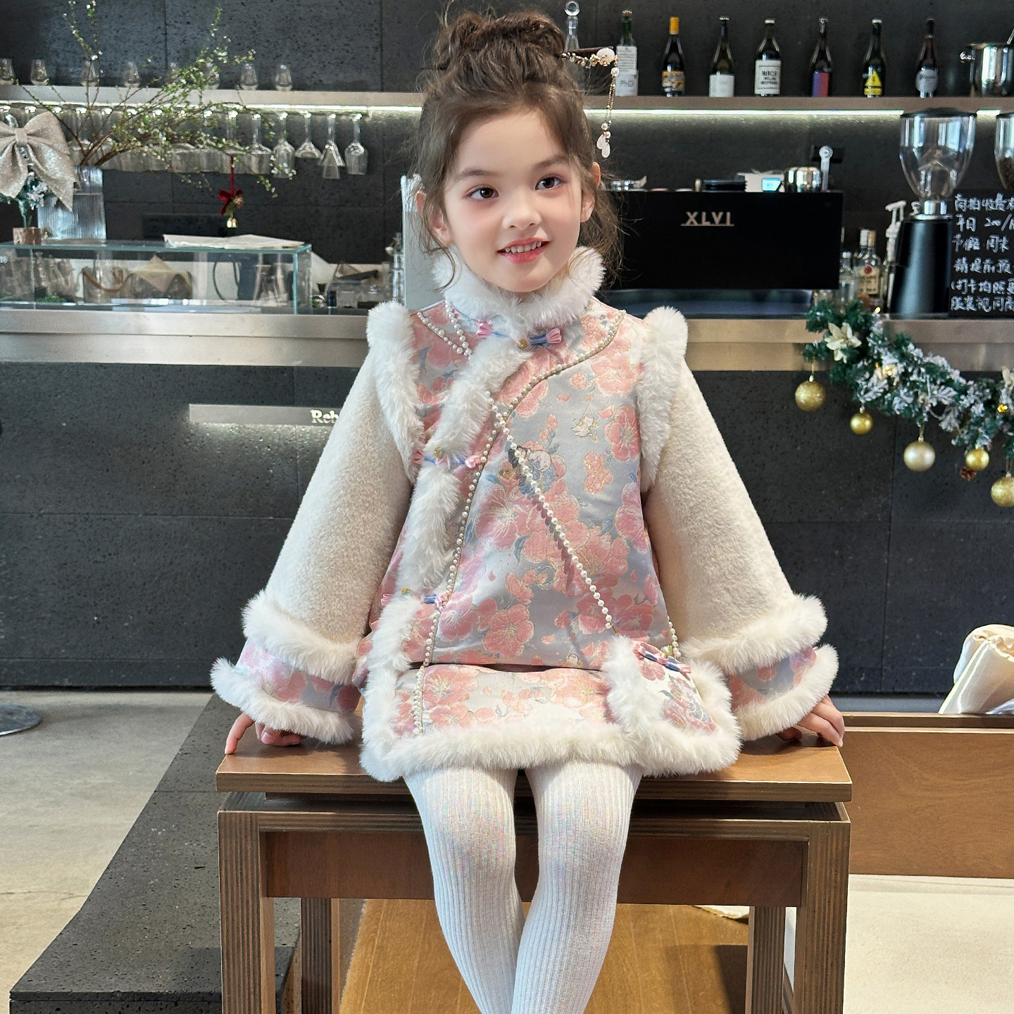 汉服女童冬季2026新款洋气儿童时髦网红爆款过年服女孩冬装裙子潮,童装/婴儿装/亲子装,汉服,淘宝优惠券,粉丝福利购,淘宝优惠卷