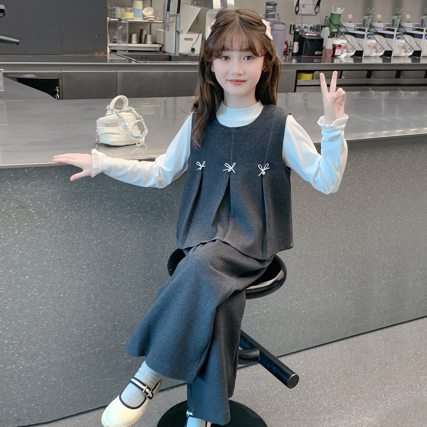 女童秋装套装2026新款儿童洋气时髦网红小香风女孩春秋款三件套潮图片