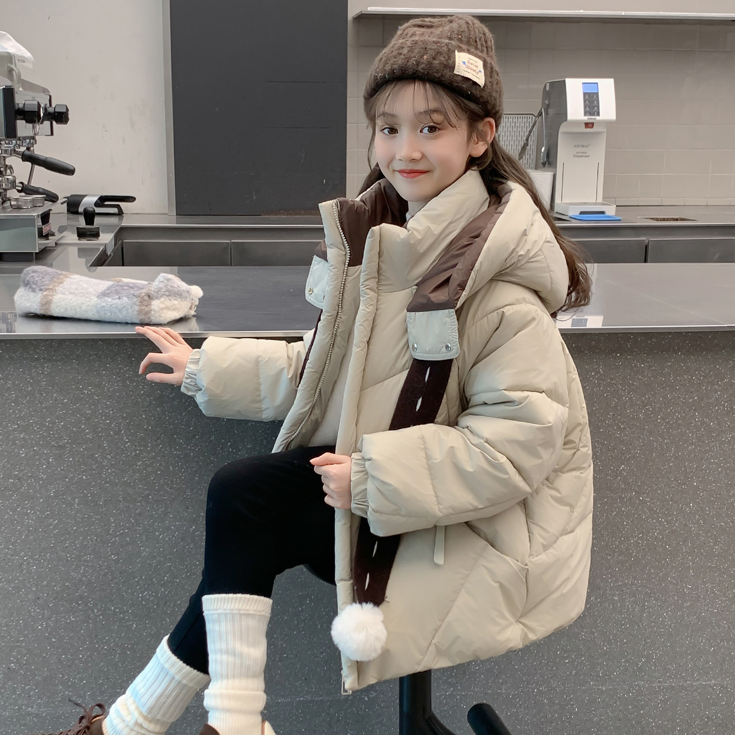 女童冬装羽绒服2025新款儿童冬季网红洋气白鸭绒爆款女孩加厚外套