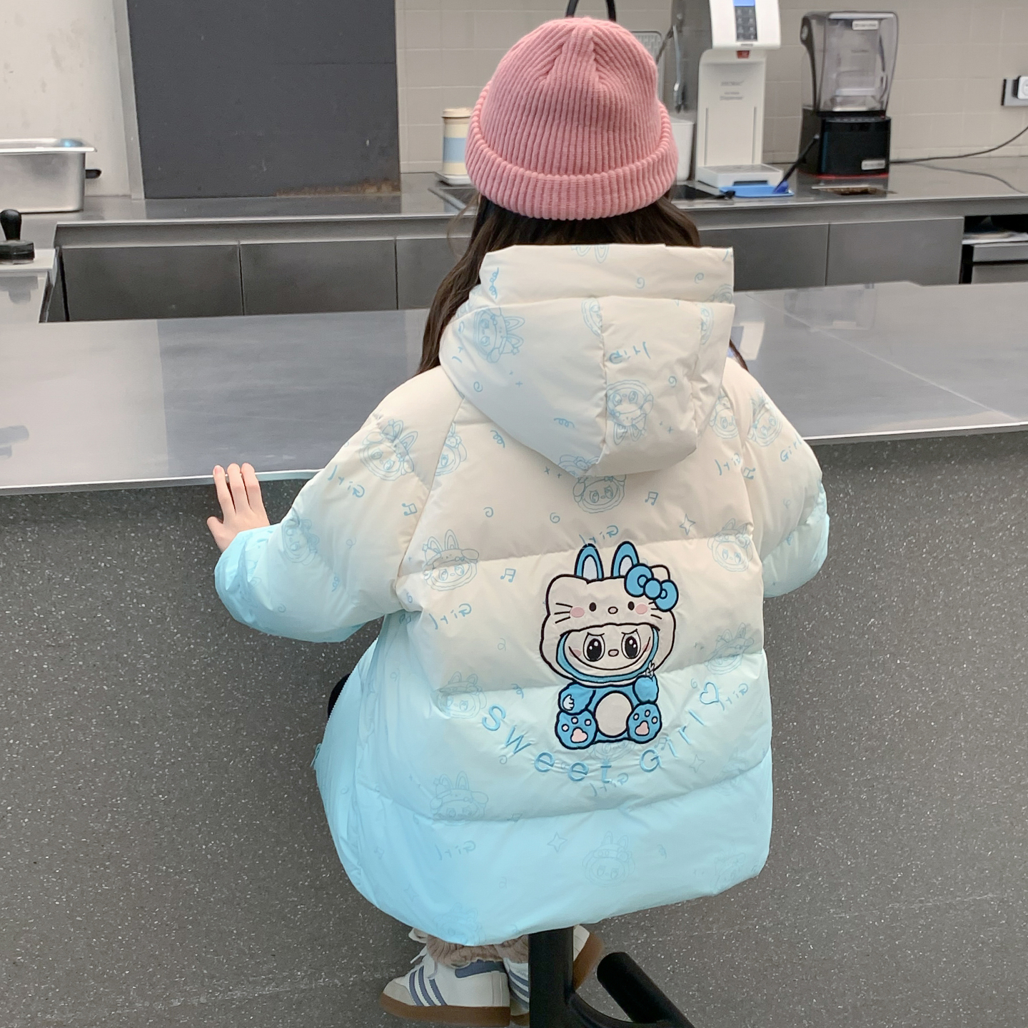 女童羽绒服冬季2025新款儿童网红洋气爆款白鸭绒加厚女孩冬装外套