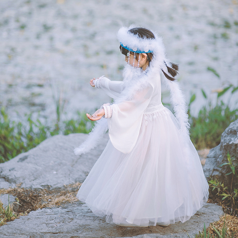 丢手绢原创含香公主长袖汉服舞服