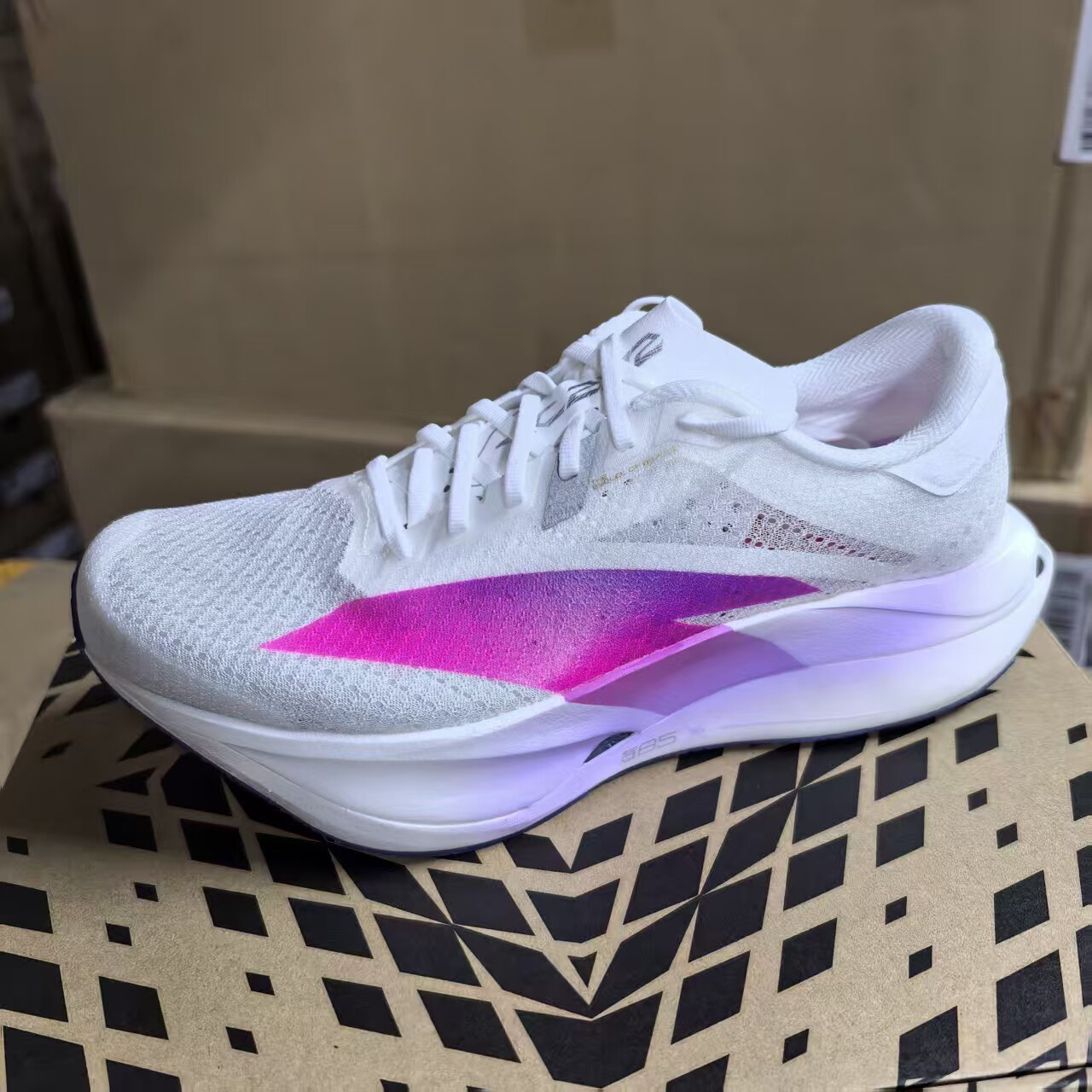 安踏C202 7舒适减震透气低帮男马拉松训练竞速跑步鞋112545575