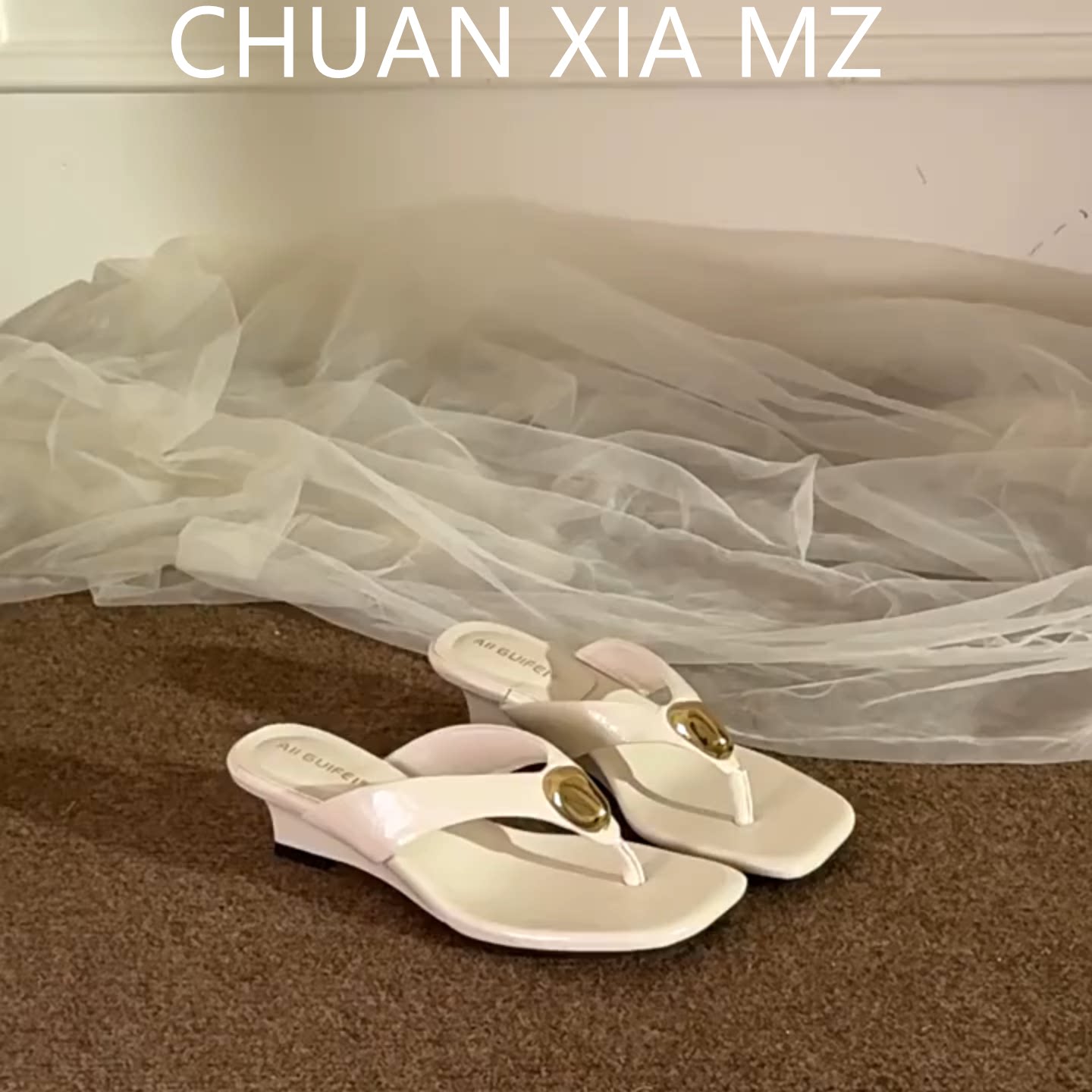 羊皮版~极简通勤风夹趾凉