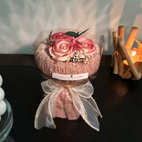 迷你口袋见面小花束送女友