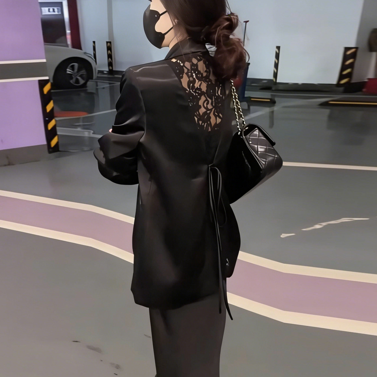 大码女装薄款西装吊带裙套装缎面后拼蕾丝宽松显瘦西服防晒衫胖MM