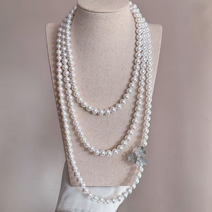 长款珍珠项链花朵2026新款爆款轻奢小众澳白毛衣链秋冬高级感女款