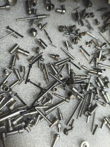 微小零件加工走心机数控车床件细长轴探针医疗微小件加工打样板