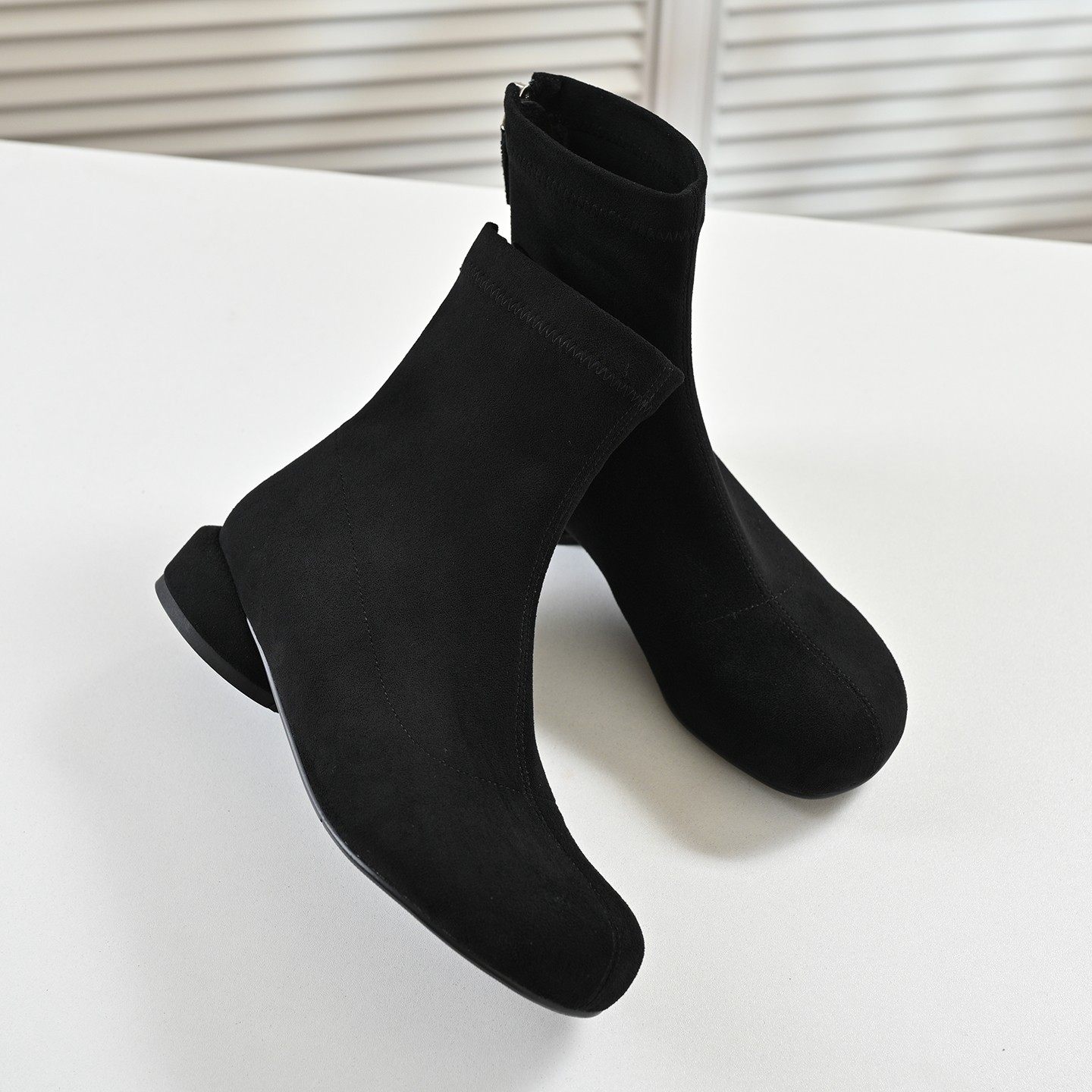 步享~好乖显脚小~绒面短靴女黑色简约圆头平底低跟真皮弹力瘦瘦靴,女鞋,弹力靴/袜靴,淘宝优惠券,粉丝福利购,淘宝优惠卷