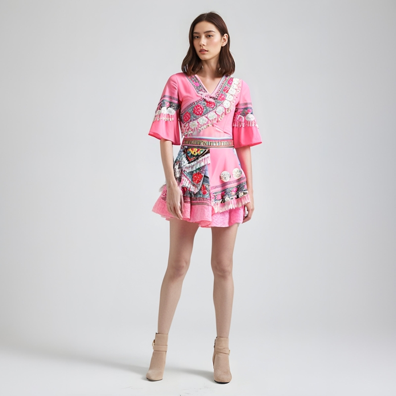 秋季涤棉民族风苗族服装