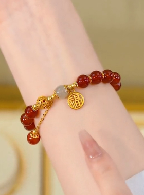 2022年新款潮相思红豆福牌串珠手链小众设计感轻奢气质百搭手串女